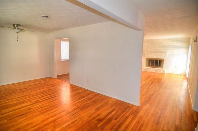 2528 Saint Francis Avenue, Dallas, TX 75228