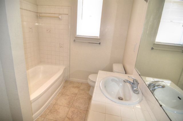 2528 Saint Francis Avenue, Dallas, TX 75228