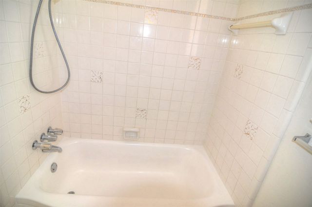 2528 Saint Francis Avenue, Dallas, TX 75228