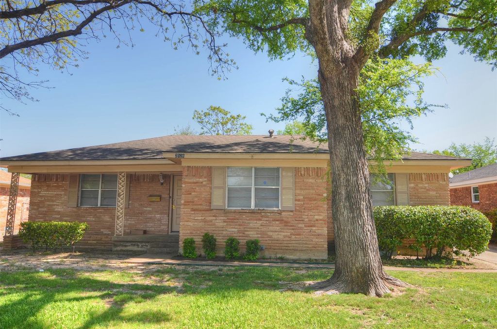 2528 Saint Francis Avenue, Dallas, TX 75228