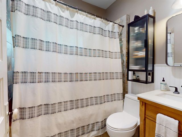 16 6th St SE, Minot, ND 58701