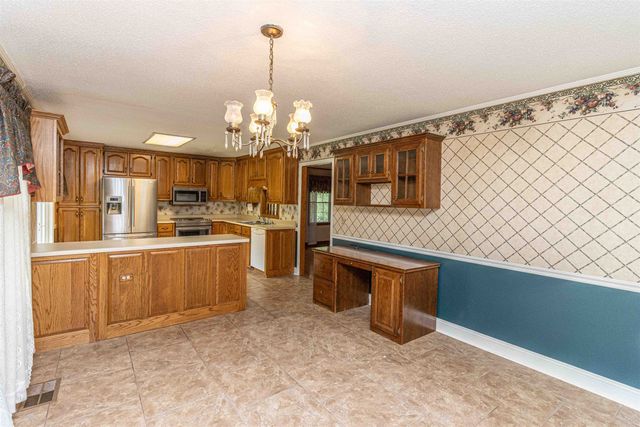 239 OLD NO 5 RD S, Selmer, TN 38375
