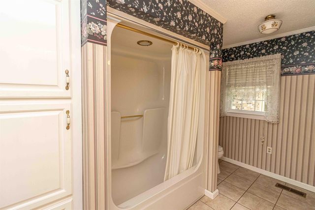 239 OLD NO 5 RD S, Selmer, TN 38375