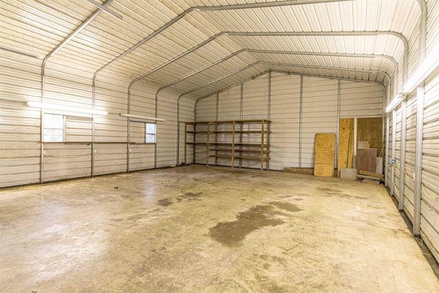 239 OLD NO 5 RD S, Selmer, TN 38375