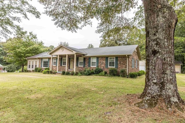 239 OLD NO 5 RD S, Selmer, TN 38375