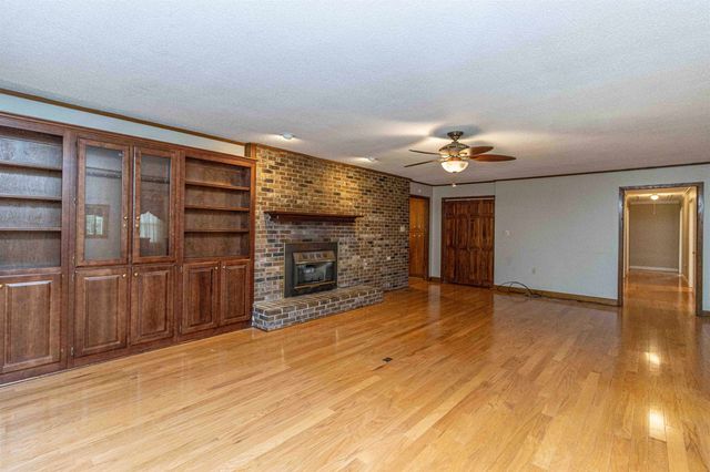 239 OLD NO 5 RD S, Selmer, TN 38375