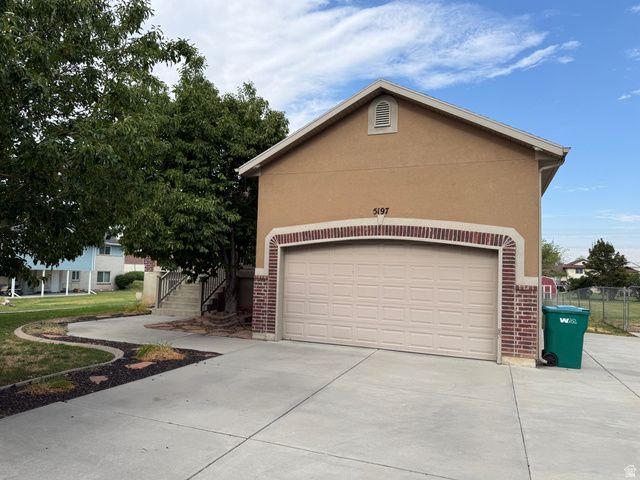 5197 S 3100 W, Roy, UT 84067
