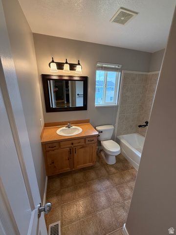 5197 S 3100 W, Roy, UT 84067