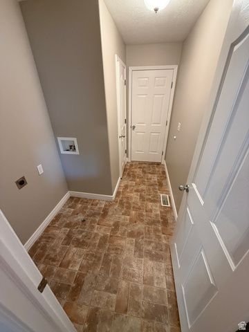 5197 S 3100 W, Roy, UT 84067