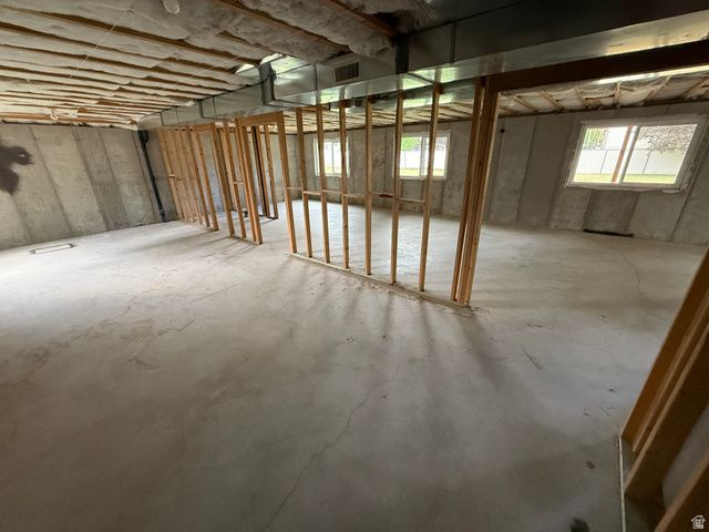 5197 S 3100 W, Roy, UT 84067