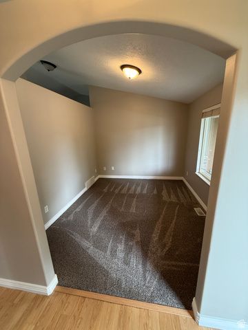 5197 S 3100 W, Roy, UT 84067