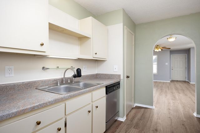 144 Stoneham Street, San Angelo, TX 76905