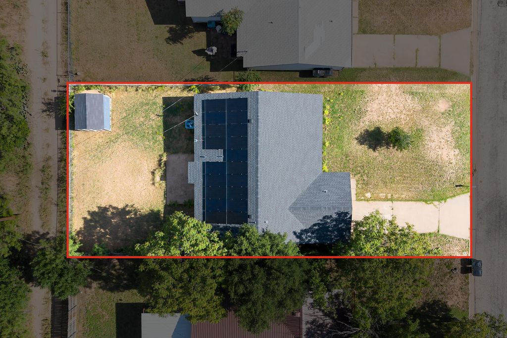 Image 23 of property listing at 144 Stoneham Street, San Angelo, TX 76905