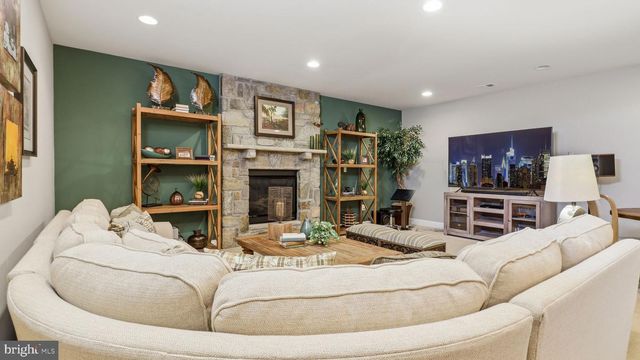 17348 HARMONY VISTA DR, Hamilton, VA 20158