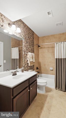 17348 HARMONY VISTA DR, Hamilton, VA 20158