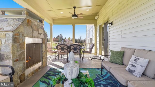 17348 HARMONY VISTA DR, Hamilton, VA 20158