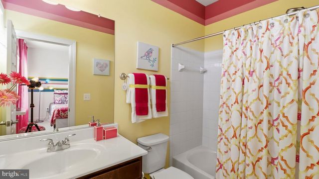 17348 HARMONY VISTA DR, Hamilton, VA 20158