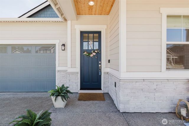 3800 SW Alava Court, Port Orchard, WA 98367