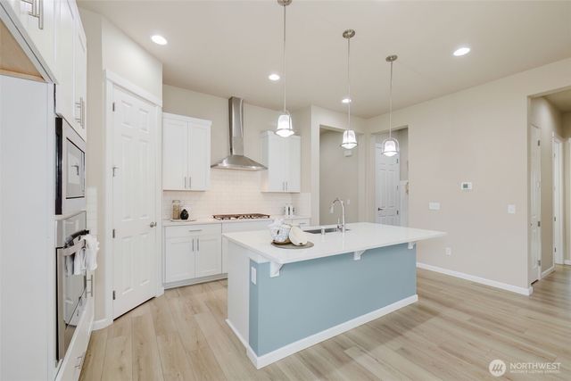 3800 SW Alava Court, Port Orchard, WA 98367