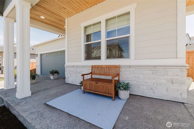 3800 SW Alava Court, Port Orchard, WA 98367