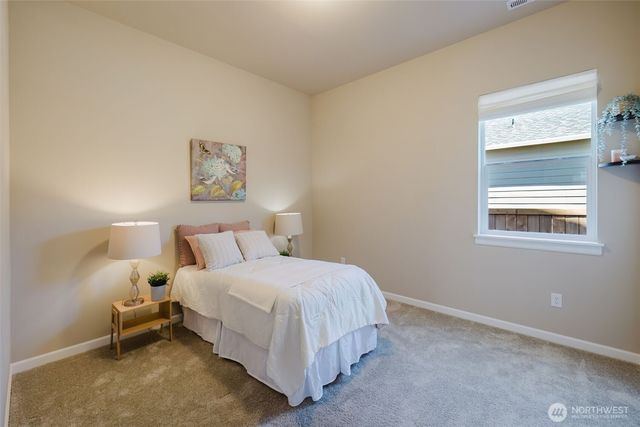 3800 SW Alava Court, Port Orchard, WA 98367