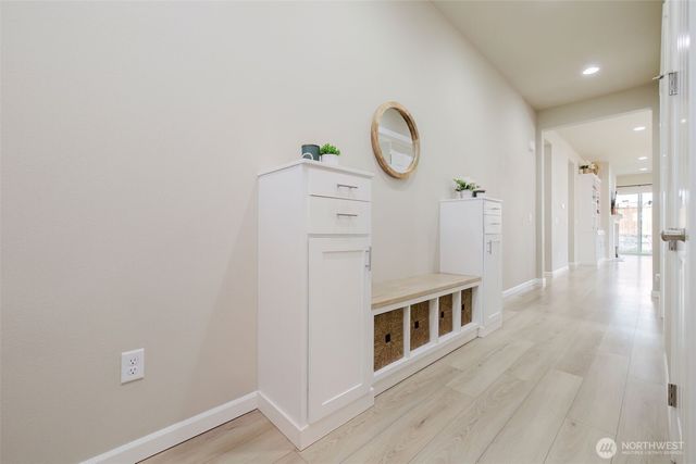 3800 SW Alava Court, Port Orchard, WA 98367