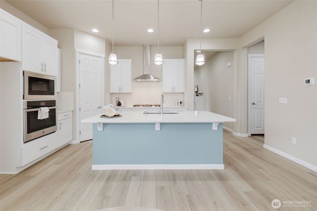 3800 SW Alava Court, Port Orchard, WA 98367