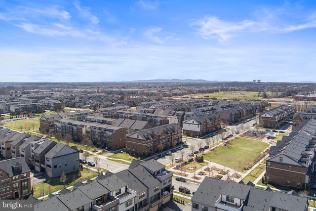 22278 CORNERSTONE CROSSING, Ashburn, VA 20148