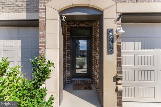 22278 CORNERSTONE CROSSING, Ashburn, VA 20148