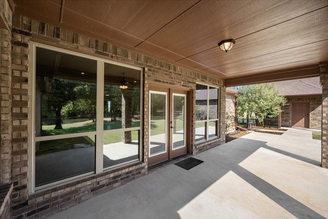 400 Ellis Ridge Drive, Weatherford, TX 76085