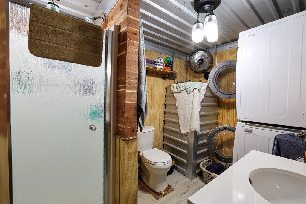 Image 11 of property listing at 495 Frontier Trail, Ozona, TX 76943