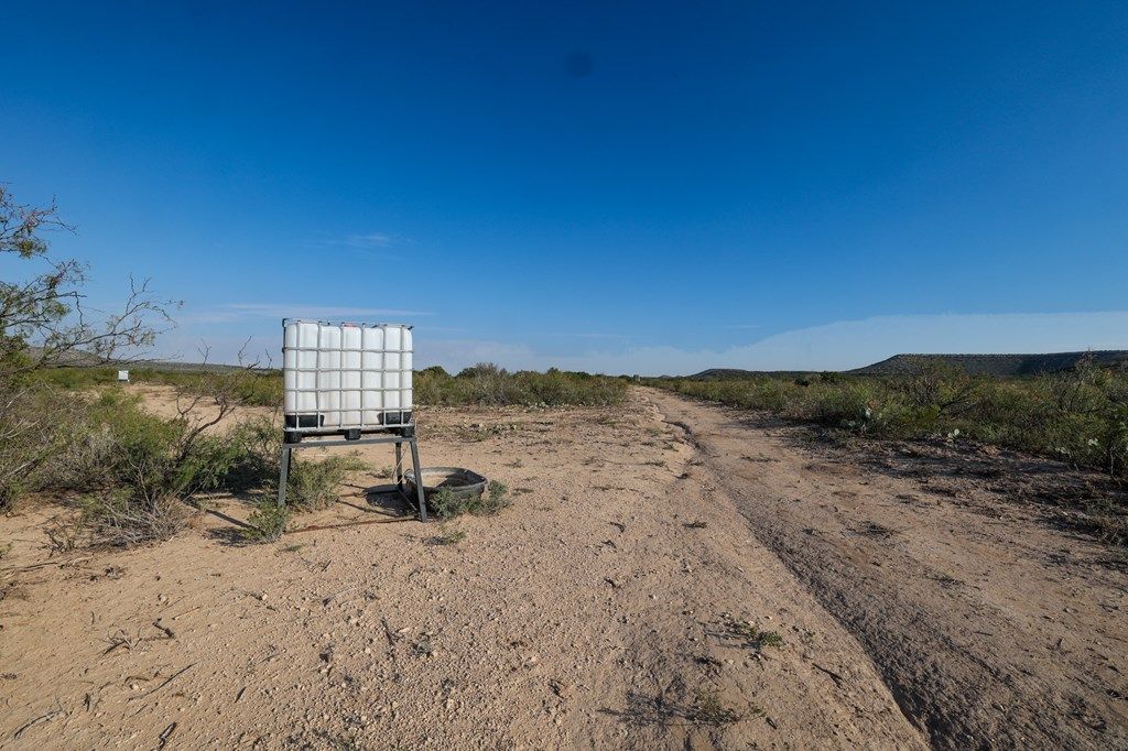 Image 18 of property listing at 495 Frontier Trail, Ozona, TX 76943