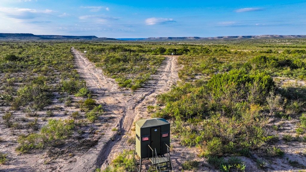 Image 28 of property listing at 495 Frontier Trail, Ozona, TX 76943
