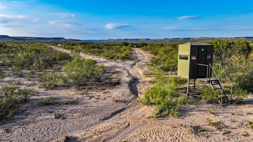Image 30 of property listing at 495 Frontier Trail, Ozona, TX 76943