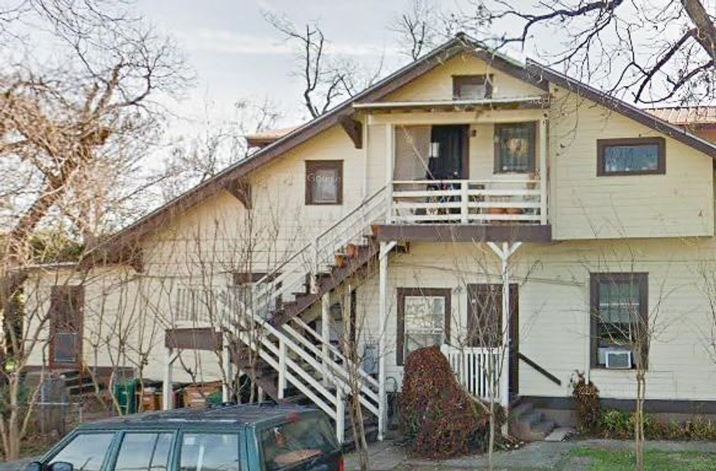 1300 E Cesar Chavez ST 3, Austin, TX 78702