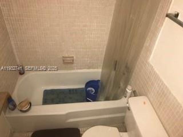 1301 NE 191st St F306, Miami, FL 33179