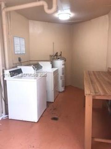 1301 NE 191st St F306, Miami, FL 33179