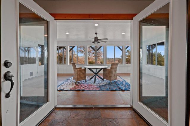 16000 Southridge Rd, Penn Valley, CA 95946