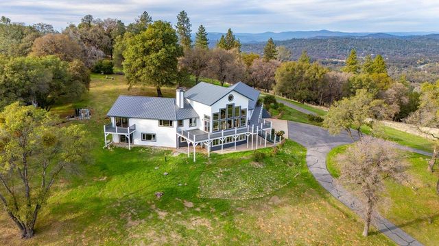 16000 Southridge Rd, Penn Valley, CA 95946