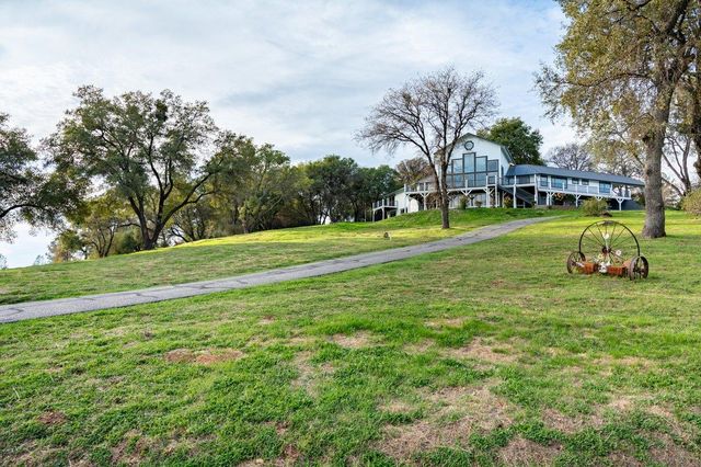 16000 Southridge Rd, Penn Valley, CA 95946
