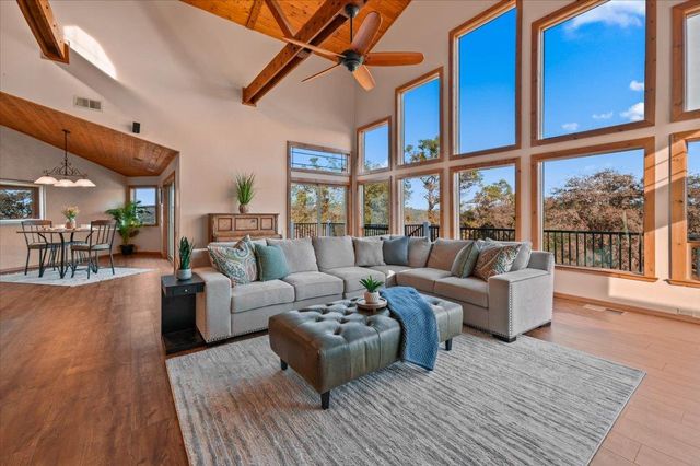 16000 Southridge Rd, Penn Valley, CA 95946