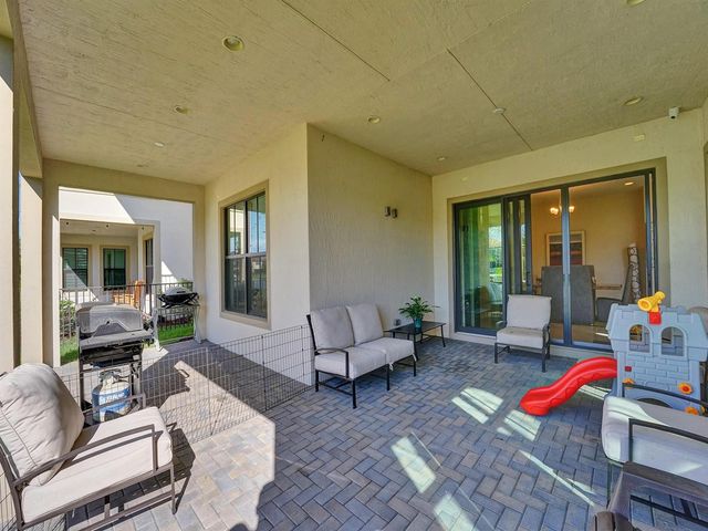 9345 Carrington Avenue, Parkland, FL 33076