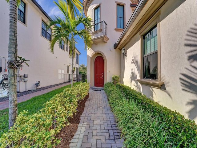 9345 Carrington Avenue, Parkland, FL 33076