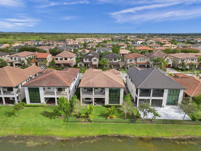 9345 Carrington Avenue, Parkland, FL 33076
