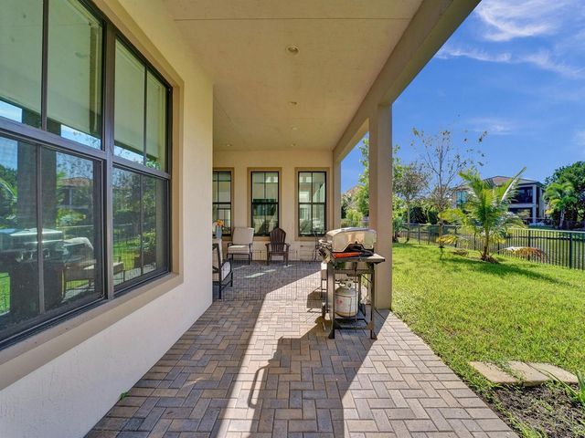 9345 Carrington Avenue, Parkland, FL 33076