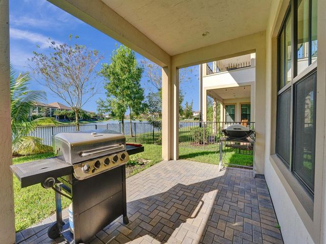 9345 Carrington Avenue, Parkland, FL 33076