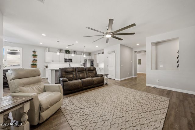 18216 W MONTECITO Avenue, Goodyear, AZ 85395