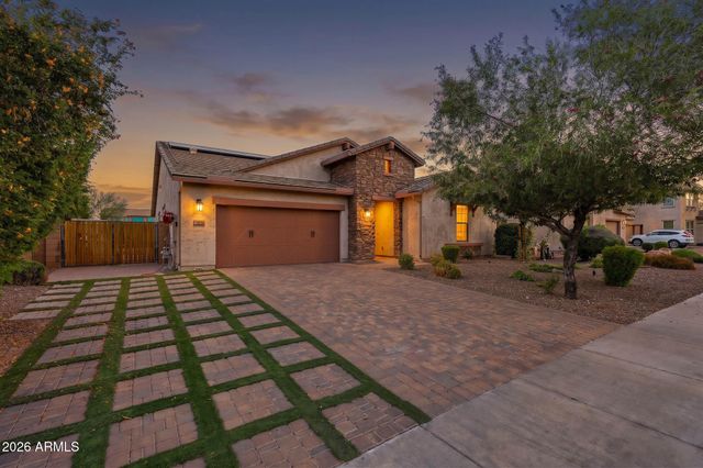 18216 W MONTECITO Avenue, Goodyear, AZ 85395