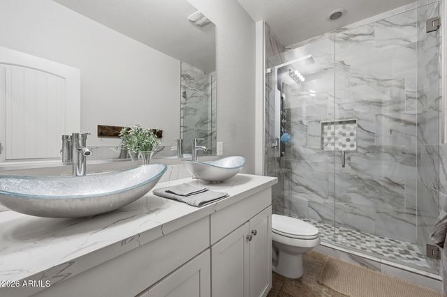 18216 W MONTECITO Avenue, Goodyear, AZ 85395