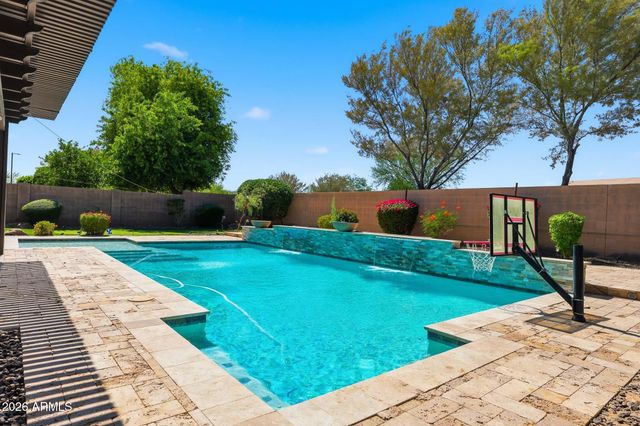 18216 W MONTECITO Avenue, Goodyear, AZ 85395